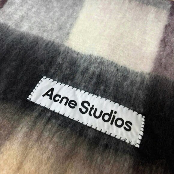 Acne Studios Plaid Wool Scarf – black / Brown Check - Picture 3 of 4